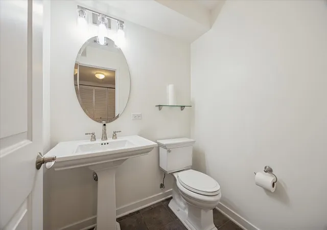 Photo 3 of Townhouse for sale at 2321 S Wabash St #17, Chicago, IL 60616 | MLS# 12783707 | Listing updated on 2026-10-22