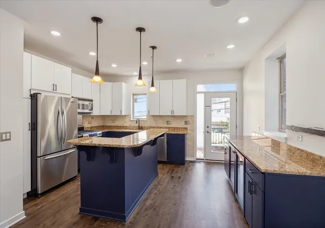 Photo 4 of Townhouse for sale at 2321 S Wabash St #17, Chicago, IL 60616 | MLS# 12783707 | Listing updated on 2026-10-22