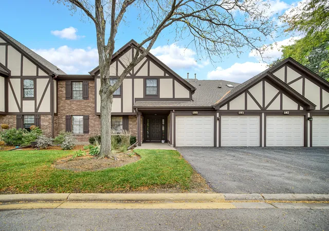 Photo 2 of Condo for sale at 193 Raleigh Ct #193, Wood Dale, IL 60191 | MLS# 12783714 | Listing updated on 2026-10-20