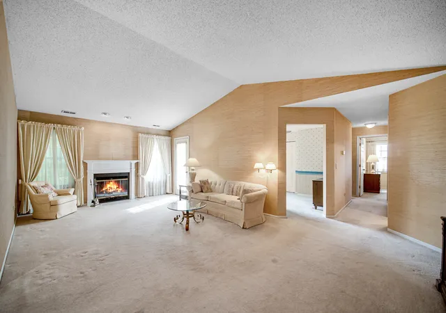 Photo 3 of Condo for sale at 193 Raleigh Ct #193, Wood Dale, IL 60191 | MLS# 12783714 | Listing updated on 2026-10-20
