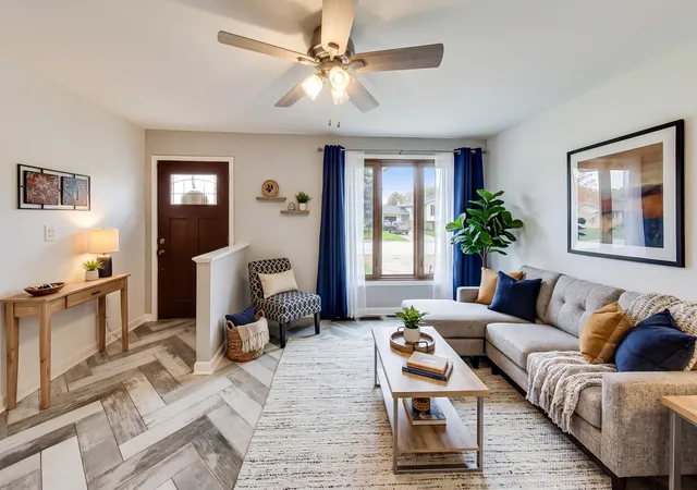 Photo 3 of Single family home for sale at 63 Lockman Cir, Elgin, IL 60123 | MLS# 12783725 | Listing updated on 2026-10-22