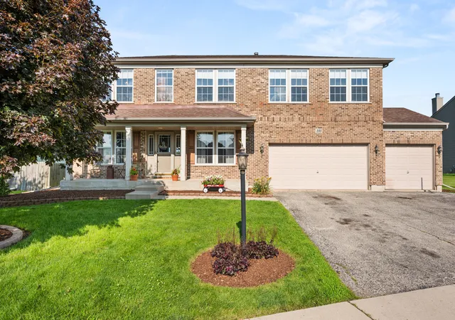 Photo 3 of Single family home for sale at 103 Evergreen Dr, Kirkland, IL 60146 | MLS# 12783738 | Listing updated on 2026-10-20
