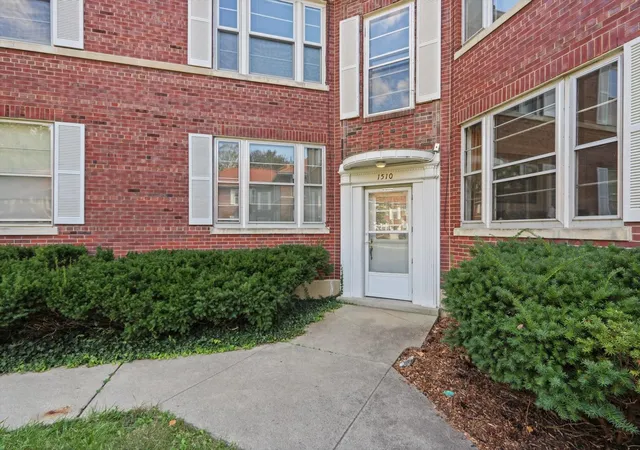 Photo 2 of Condo for sale at 1510 Delmont Ct #4, Urbana, IL 61801 | MLS# 12783745 | Listing updated on 2026-10-21