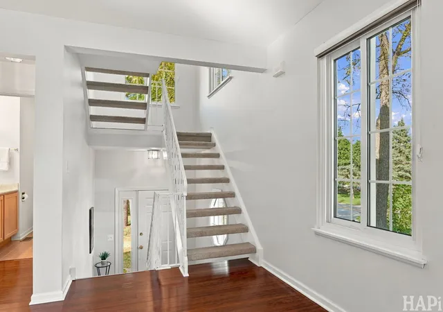 Photo 2 of Townhouse for sale at 301 Stevens Ct, Grayslake, IL 60030 | MLS# 12783775 | Listing updated on 2026-10-20
