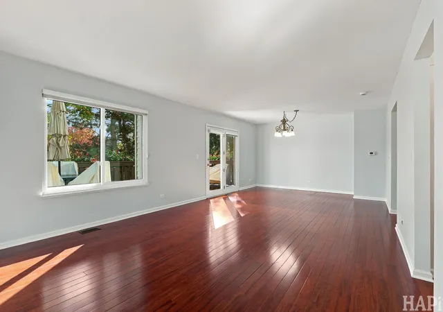 Photo 3 of Townhouse for sale at 301 Stevens Ct, Grayslake, IL 60030 | MLS# 12783775 | Listing updated on 2026-10-20