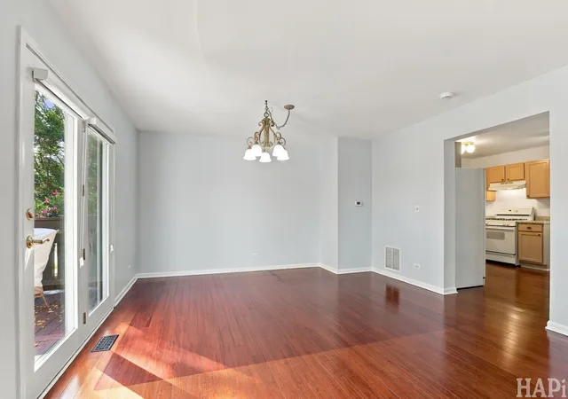 Photo 4 of Townhouse for sale at 301 Stevens Ct, Grayslake, IL 60030 | MLS# 12783775 | Listing updated on 2026-10-20