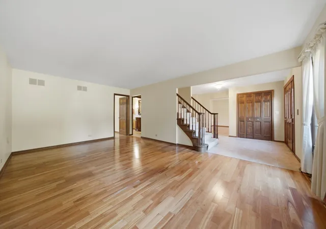 Photo 3 of Single family home for sale at 943 E Gartner Rd, Naperville, IL 60540 | MLS# 12783812 | Listing updated on 2026-10-22