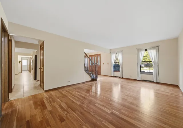 Photo 3 of Single family home for sale at 943 E Gartner Rd, Naperville, IL 60540 | MLS# 12783812 | Listing updated on 2026-10-22
