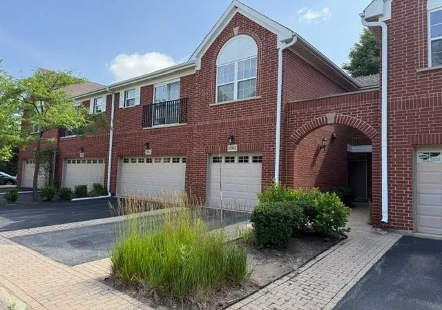 Townhouse for sale at 2359 Chelsea Rd, Northbrook, IL 60062 | MLS# 12783841