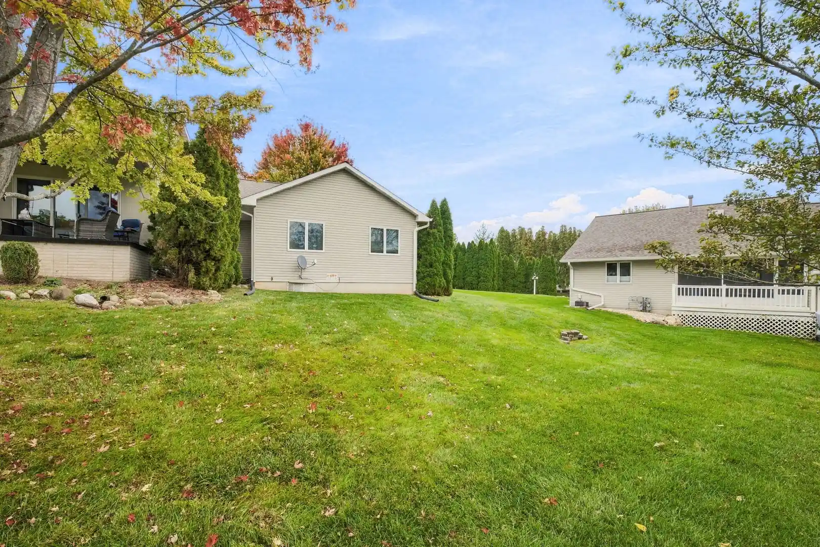 Listing Photo 30 - Condo for sale in 2518 Reynolds Manor Dr located at 2518 Reynolds Manor Dr, Ottawa, IL 61350 - Unit 2518 Reynolds Manor Dr