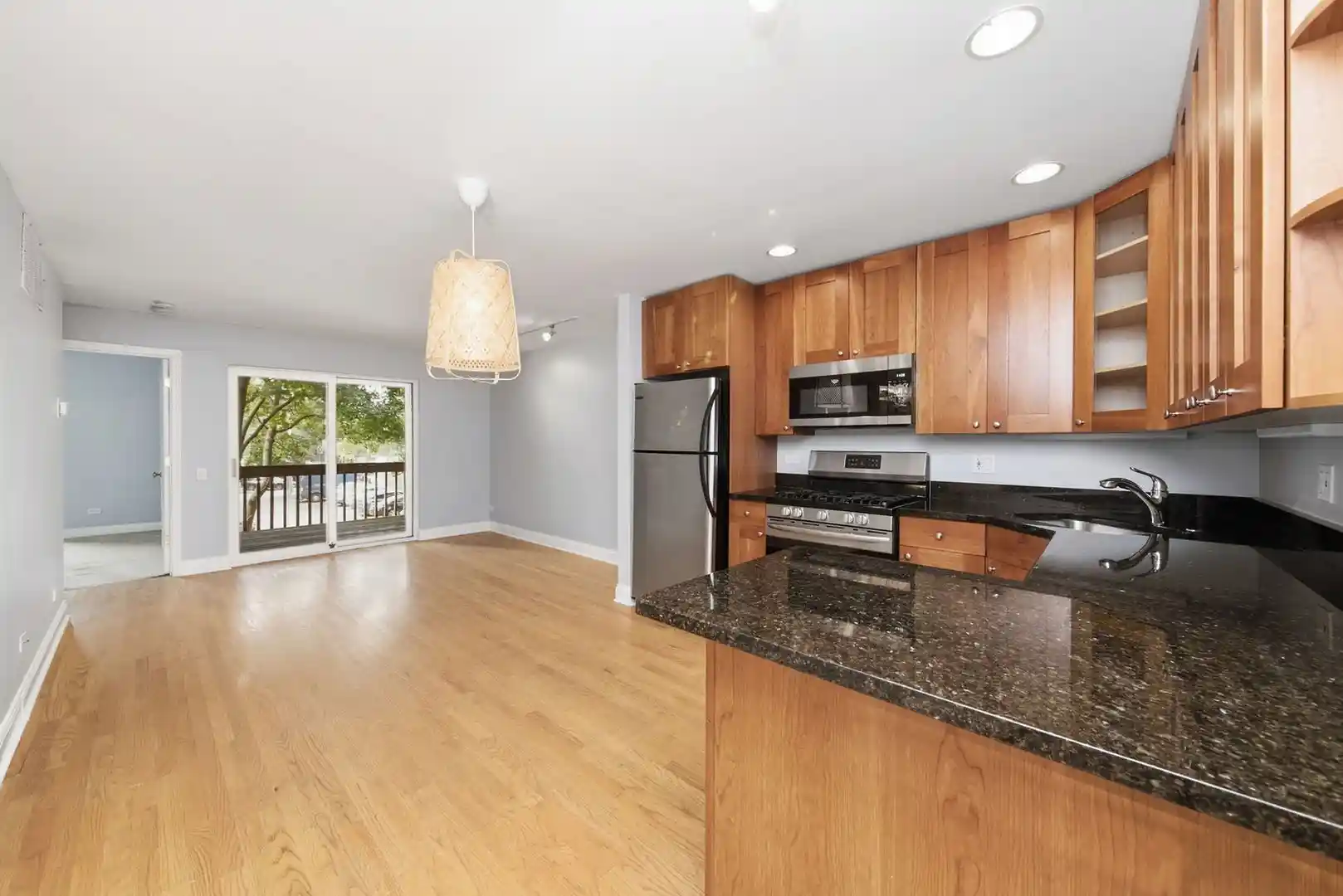 Listing Photo 2 - Condo for sale at Walpole Point, Unit 5202 2140 N Lincoln Ave, Walpole Point, Chicago, IL 60614 | Built Year: undefined - undefined