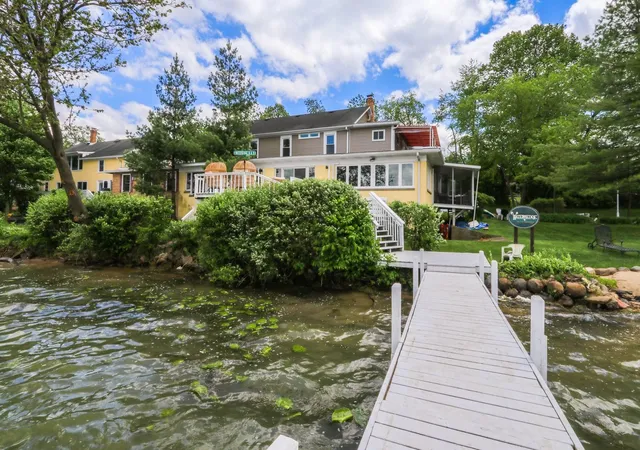 Photo 4 of Single family home for sale at W4232 W End Rd, Lake Geneva, WI 53147 | MLS# 12783871 | Listing updated on 2026-10-20