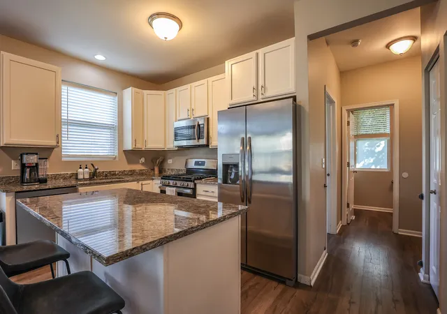 Photo 4 of Single family home for sale at 3536 Gallant Fox Dr, Elgin, IL 60124 | MLS# 12783872 | Listing updated on 2026-10-20