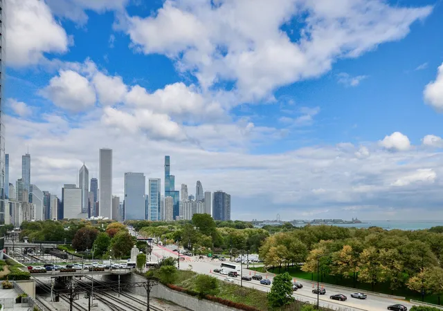 Photo 4 of Condo for sale at 233 E 13th Street #904, Chicago, IL 60605 | MLS# 12783873 | Listing updated on 2026-10-22