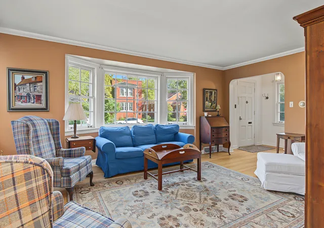 Photo 3 of Single family home for sale at 650 Asbury Ave, Evanston, IL 60202 | MLS# 12783874 | Listing updated on 2026-10-21