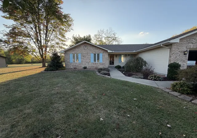 Photo 1 of Single family home for sale at 909 N Emma St, West Frankfort, IL 62896 | MLS# 12783878 | Listing updated on 2026-10-20