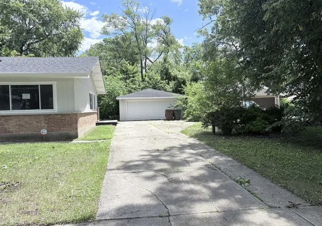Photo 1 of Single family home for sale at 175 Westwood Dr, Park Forest, IL 60466 | MLS# 12783879 | Listing updated on 2026-10-20