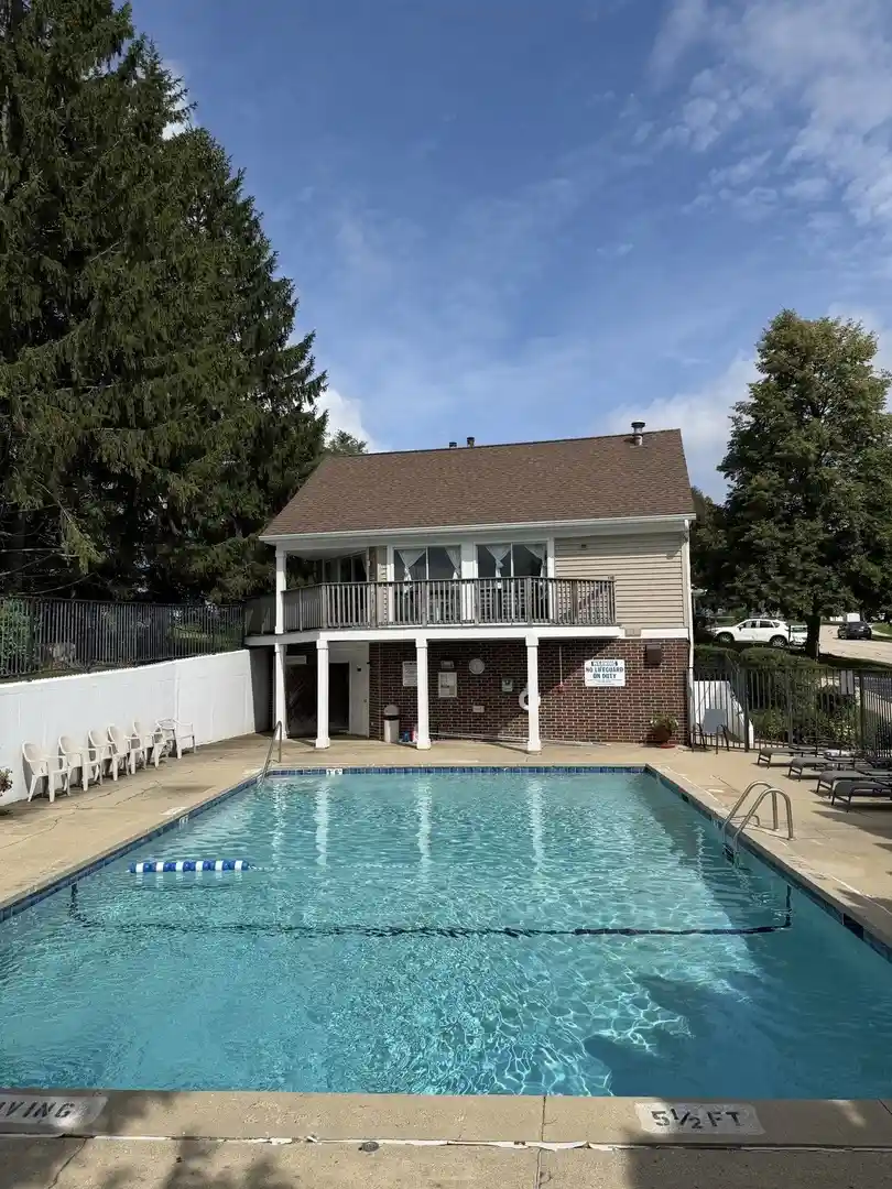 Listing Photo 24 - Condo for sale in 1621 Glengarry Ct located at 1621 Glengarry Ct, Algonquin, IL 60102 - Unit #1621