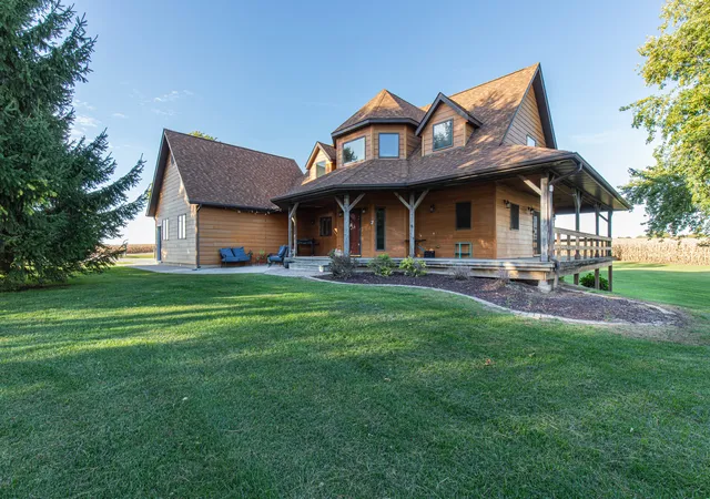 Single family home for sale at 328 Zimmerman Rd, Mendota, IL 61342 | MLS# 12783925