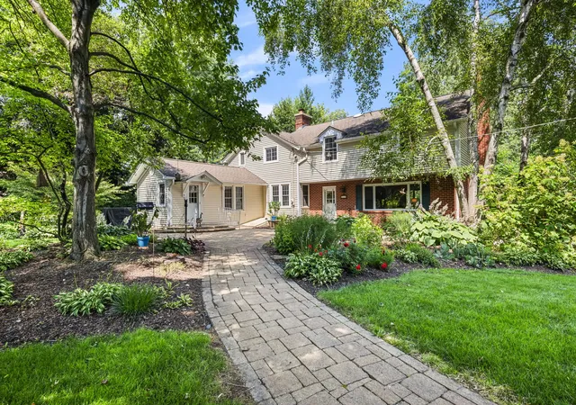 Photo 2 of Single family home for sale at 354 Ela Rd, Inverness, IL 60067 | MLS# 12783927 | Listing updated on 2026-10-20