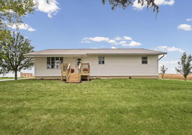 Photo 2 of Single family home for sale at 721 E 200 North Rd, Loda, IL 60948 | MLS# 12783944 | Listing updated on 2026-10-20