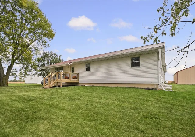 Photo 3 of Single family home for sale at 721 E 200 North Rd, Loda, IL 60948 | MLS# 12783944 | Listing updated on 2026-10-20