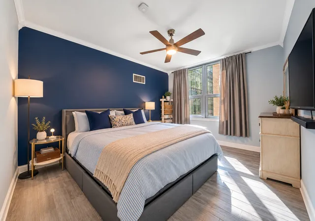 Photo 2 of Condo for sale at 125 S Jefferson St #607, Chicago, IL 60661 | MLS# 12783991 | Listing updated on 2026-10-22