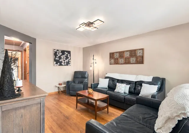 Photo 1 of Single family home for sale at 6535 W 60th Street, Chicago, IL 60638 | MLS# 12783996 | Listing updated on 2026-10-30