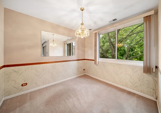 Photo 3 of Townhouse for sale at 450 Raintree Ct #2N, Glen Ellyn, IL 60137 | MLS# 12784017 | Listing updated on 2026-10-20