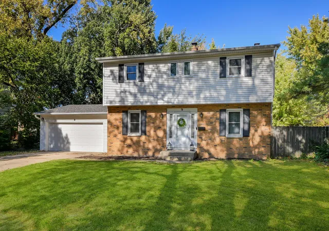 Single family home for sale at 9 Moraine Ter, DeKalb, IL 60115 | MLS# 12784058