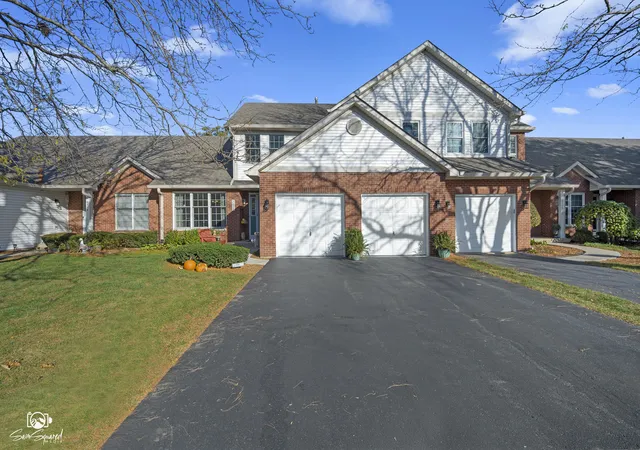 Photo 1 of Townhouse for sale at 2712 Lake Shore Dr, Joliet, IL 60431 | MLS# 12784093 | Listing updated on 2026-10-30