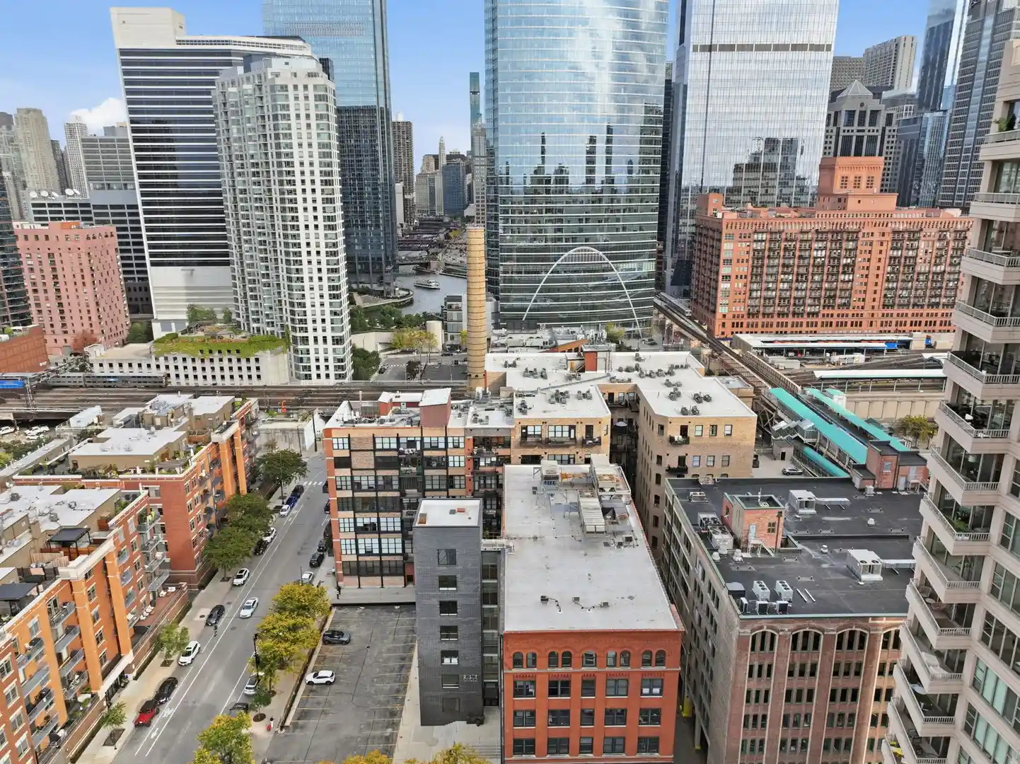 Listing Photo 33 - Condo for sale in 226 N Clinton St located at 226 N Clinton St, Chicago, IL 60661 - Unit #101
