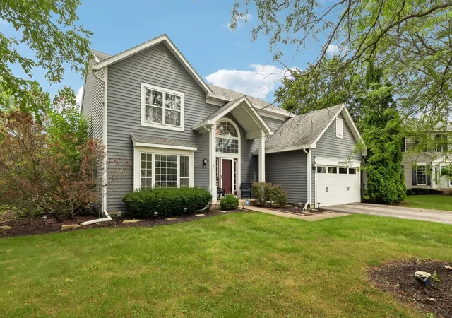 Single family home for sale at 18106 W Hampshire Dr, Gurnee, IL 60031 | MLS# 12784133