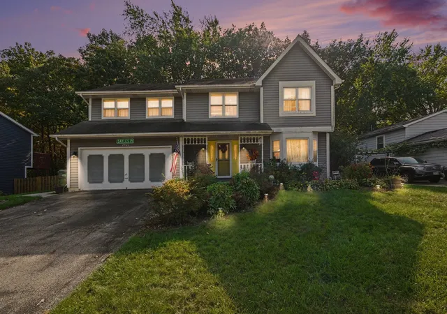 Photo 1 of Single family home for sale at 2421 Mallard Dr, Lindenhurst, IL 60046 | MLS# 12784134 | Listing updated on 2026-10-16