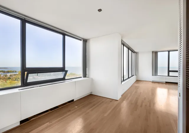Photo 3 of Condo for sale at 2800 N Lake Shore Dr #2001, Chicago, IL 60657 | MLS# 12784137 | Listing updated on 2026-10-22