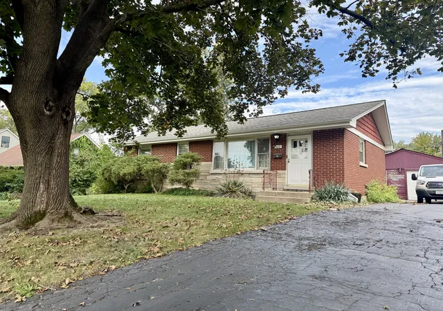 Photo 2 of Single family home for sale at 112 6th Street, Downers Grove, IL 60515 | MLS# 12784145 | Listing updated on 2026-10-20