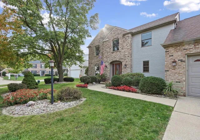 Photo 3 of Single family home for sale at 2403 Waterbury Pl, Champaign, IL 61822 | MLS# 12784187 | Listing updated on 2026-10-28