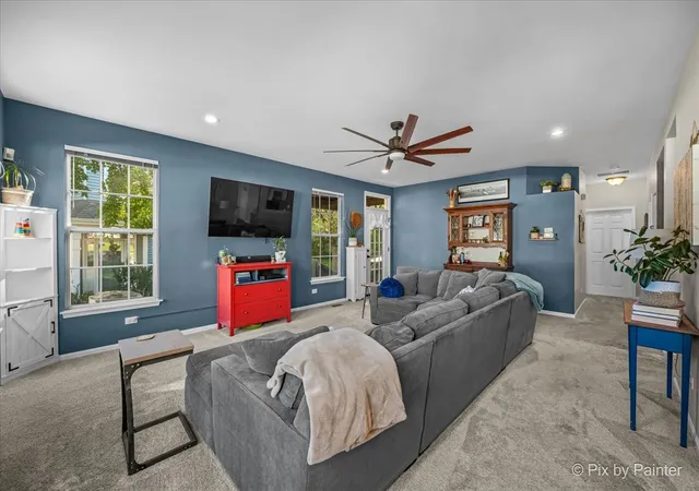 Photo 3 of Townhouse for sale at 412 King Ave, East Dundee, IL 60118 | MLS# 12784200 | Listing updated on 2026-10-21
