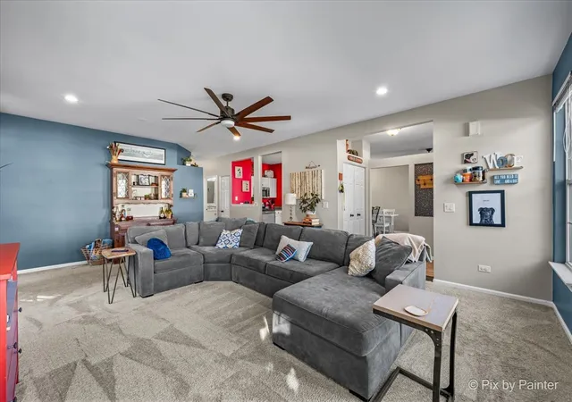 Photo 3 of Townhouse for sale at 412 King Ave, East Dundee, IL 60118 | MLS# 12784200 | Listing updated on 2026-10-21