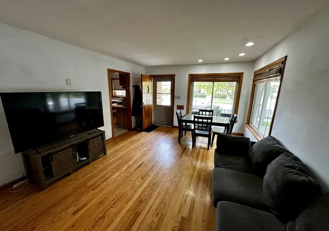 Photo 4 of Single family home for sale at 3601 W 116th Place, Chicago, IL 60655 | MLS# 12784213 | Listing updated on 2026-10-28