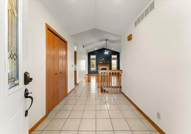 Photo 3 of Single family home for sale at 101 Red Bud Ct, Mahomet, IL 61853 | MLS# 12784237 | Listing updated on 2026-10-21