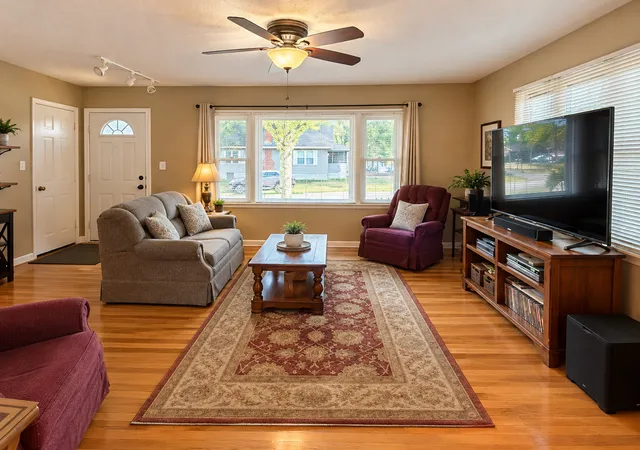 Photo 3 of Single family home for sale at 801 E Harrison St, Herrin, IL 62948 | MLS# 12784267 | Listing updated on 2026-10-27