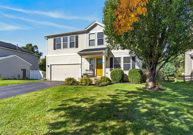 Photo 1 of Single family home for sale at 611 Walnut Ave, Maple Park, IL 60151 | MLS# 12784269 | Listing updated on 2026-10-21