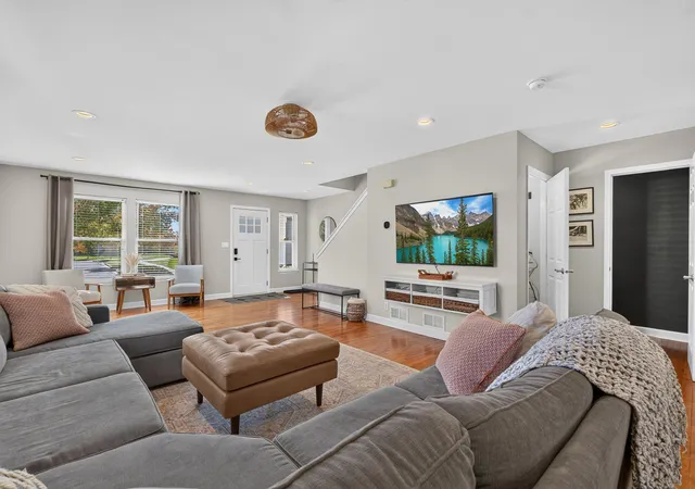 Photo 3 of Single family home for sale at 611 Walnut Ave, Maple Park, IL 60151 | MLS# 12784269 | Listing updated on 2026-10-21