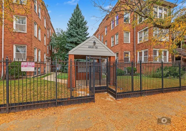 Condo for sale at 4916 N Kedzie Ave #3W, Chicago, IL 60625 | MLS# 12784280