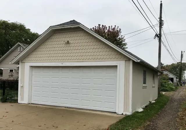 Photo 4 of Single family home for sale at 125 S 1st Street, Princeton, IL 61356 | MLS# 12784337 | Listing updated on 2026-10-22
