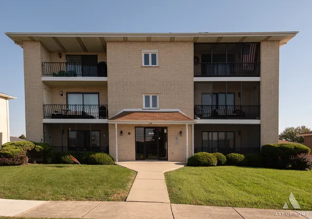 Condo for sale at 17037 Grissom Dr #2S, Tinley Park, IL 60477 | MLS# 12784339