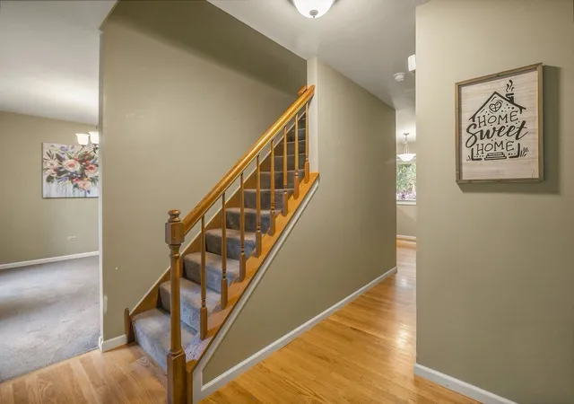 Photo 3 of Single family home for sale at 5481 Parkside Ct, Gurnee, IL 60031 | MLS# 12784370 | Listing updated on 2026-10-16