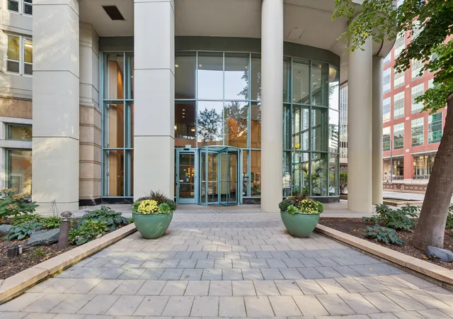 Photo 1 of Condo for sale at 345 N Lasalle St #1904, Chicago, IL 60654 | MLS# 12784386 | Listing updated on 2026-10-22