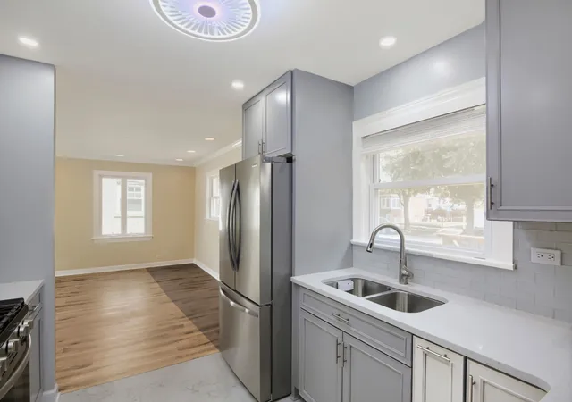 Photo 3 of Single family home for sale at 11012 S Springfield Ave, Chicago, IL 60655 | MLS# 12784388 | Listing updated on 2026-10-27